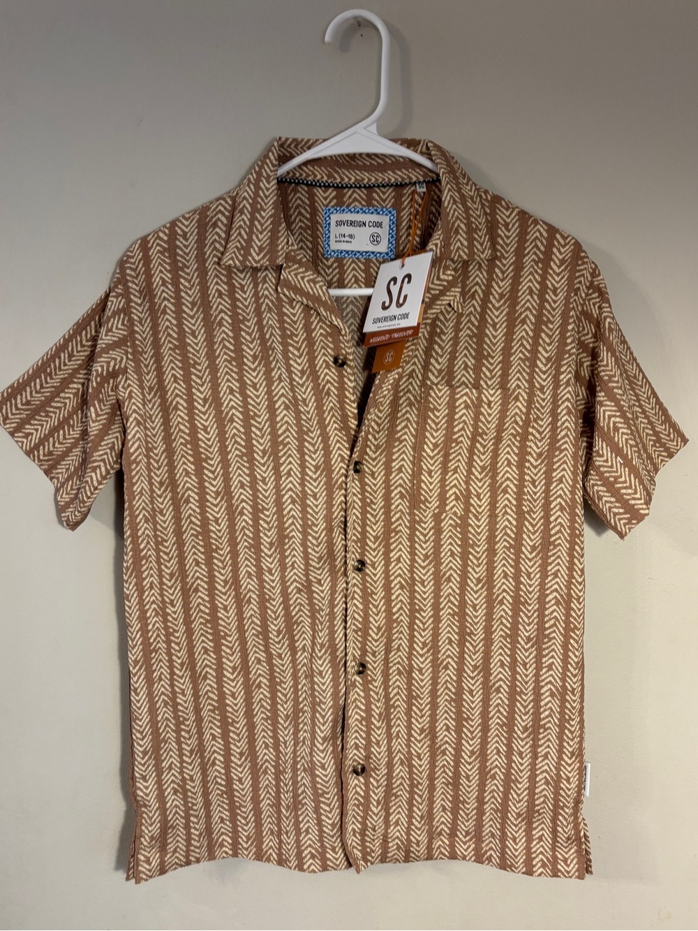 Sovereign Code Boys L 14/16 NWT Weekend Takeover Shirt Brown Chevron Button Up